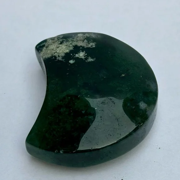 Moss Agate Moon Palmstone 2” - Picture 3 of 3